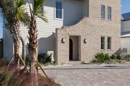 Casa Blanca - Image 2